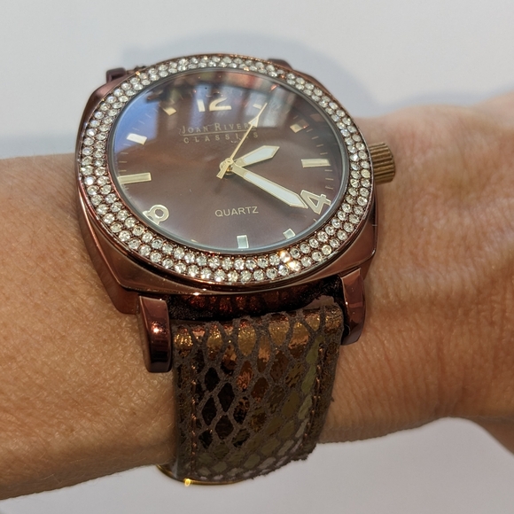 VTG JOAN RIVERS CLASSIC JAPAN MOVT METALLIC BROWN W/RHINESTONES WATCH - Picture 2 of 8
